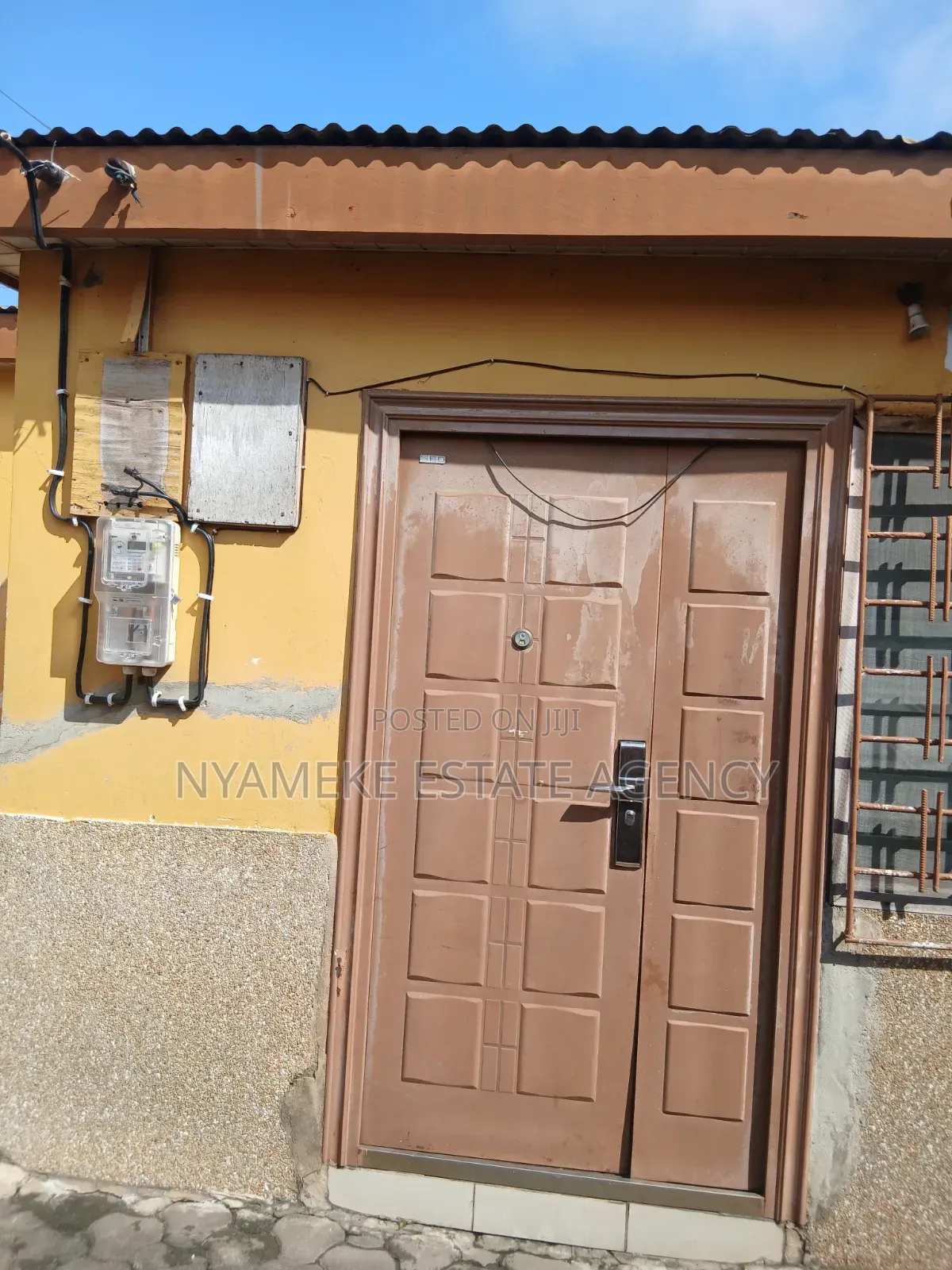 3bdrm Apartment in State Housing, Round About for rent