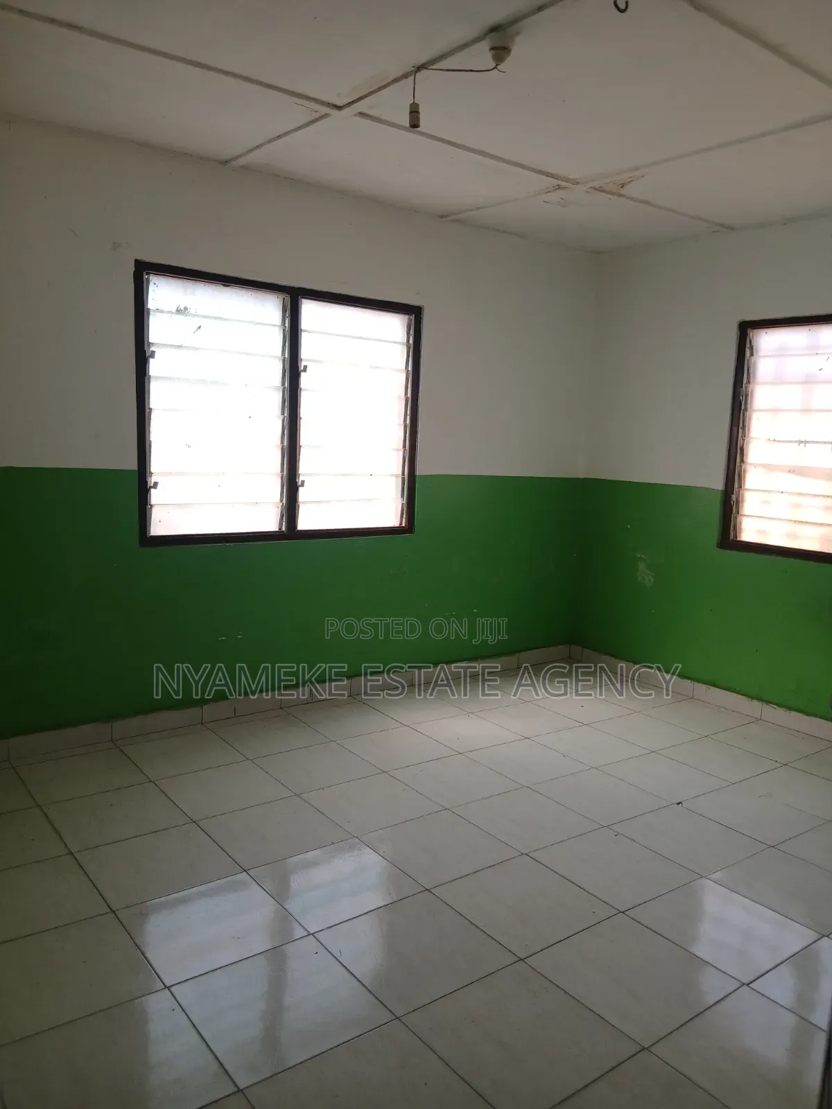 3bdrm Apartment in State Housing, Round About for rent