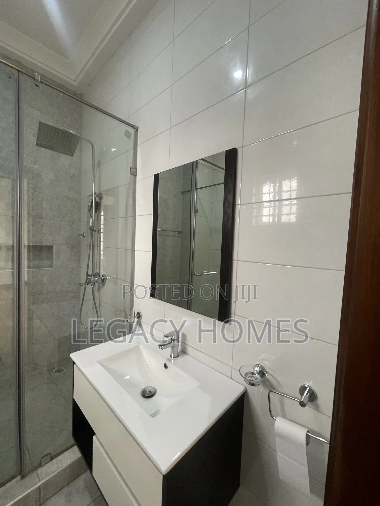3bdrm House in East Legon, A&C Mall Area for rent