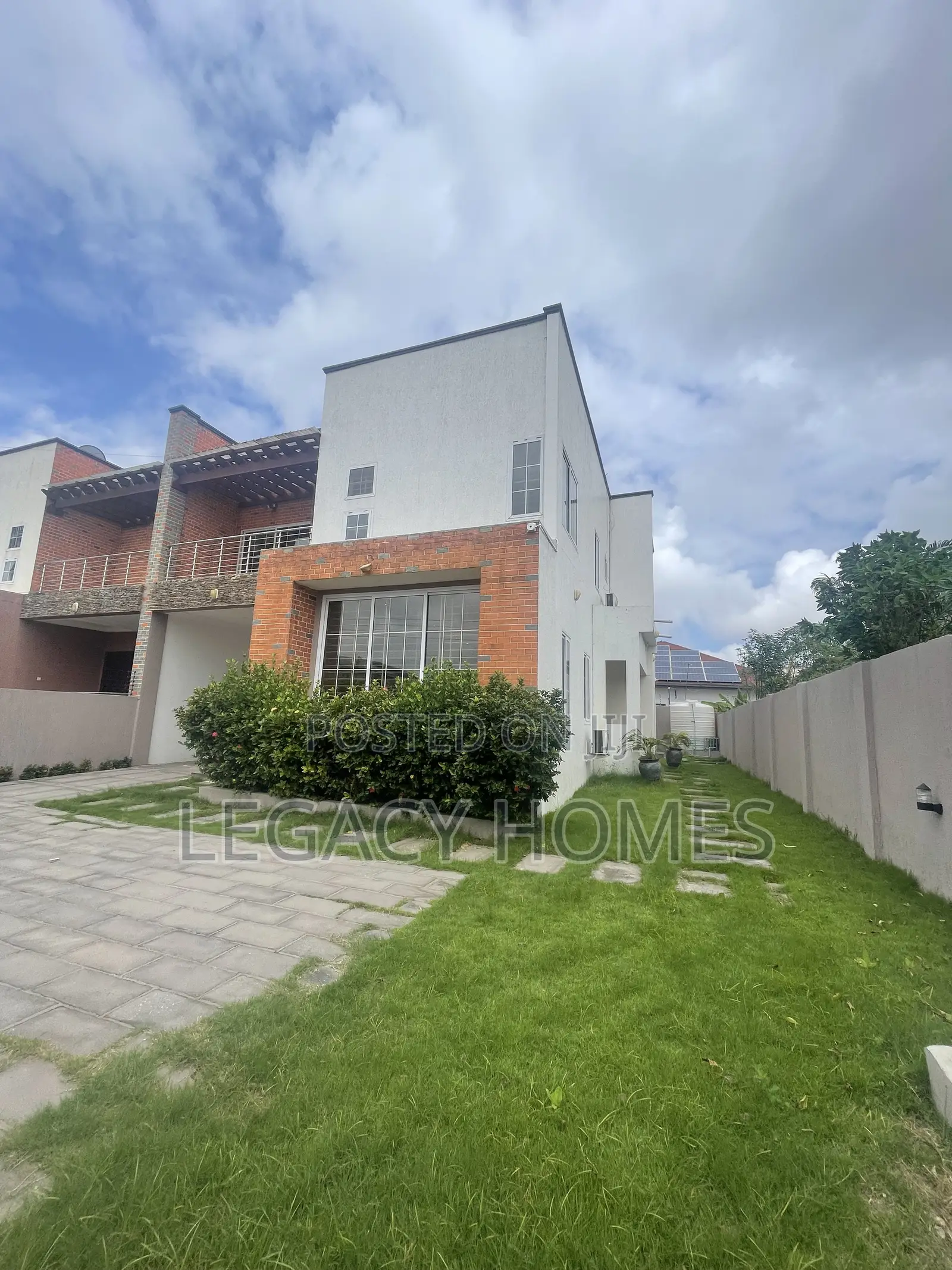 3bdrm House in East Legon, A&C Mall Area for rent