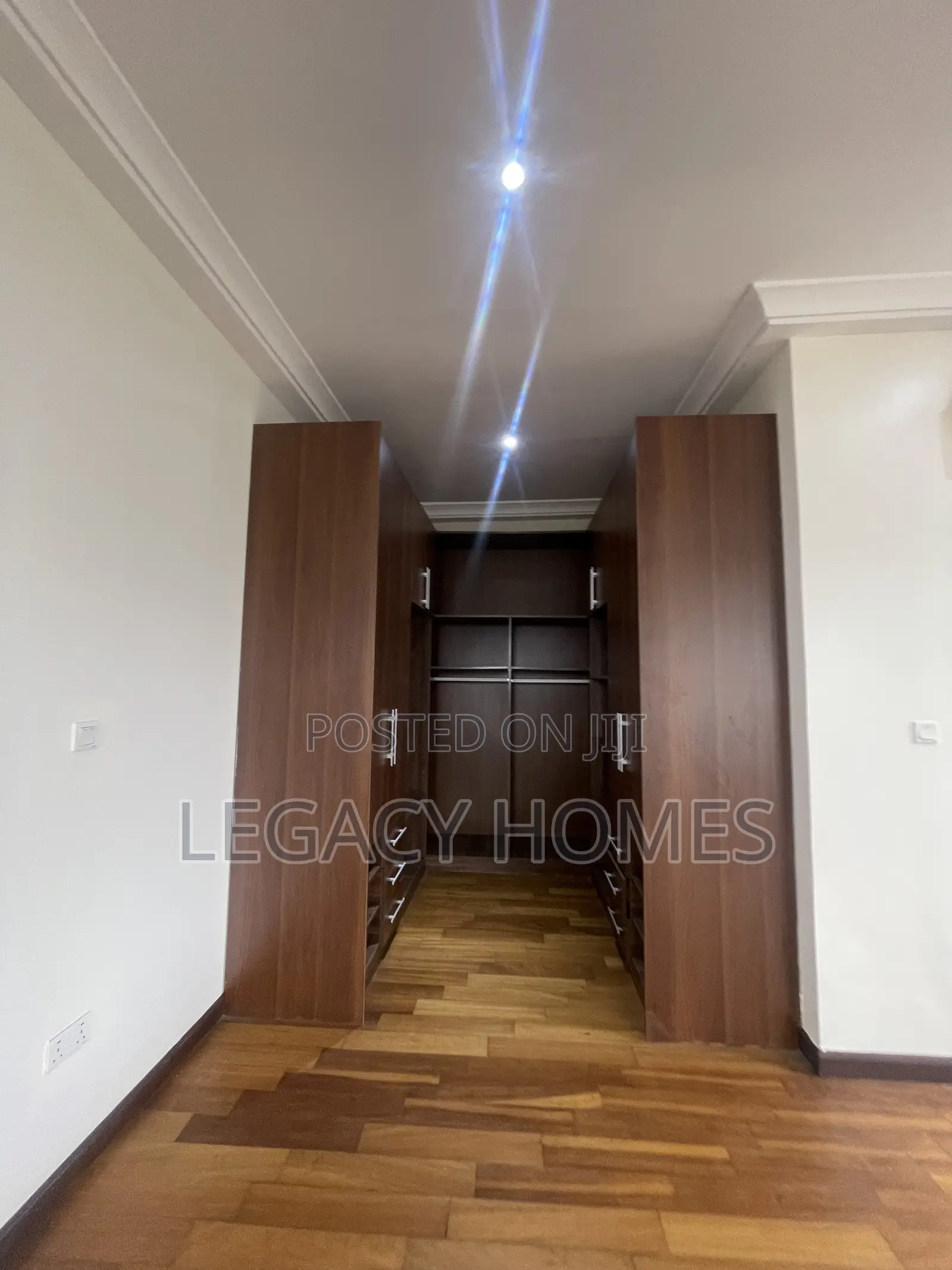 3bdrm House in East Legon, A&C Mall Area for rent