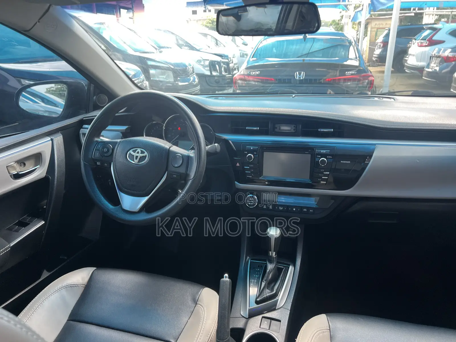 Toyota Corolla LE 4dr Sedan (1.8L 4cyl CVT) 2015 Gray