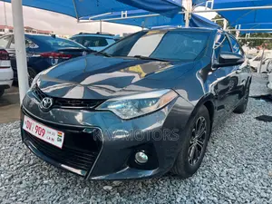 Toyota Corolla LE 4dr Sedan (1.8L 4cyl CVT) 2015 Gray