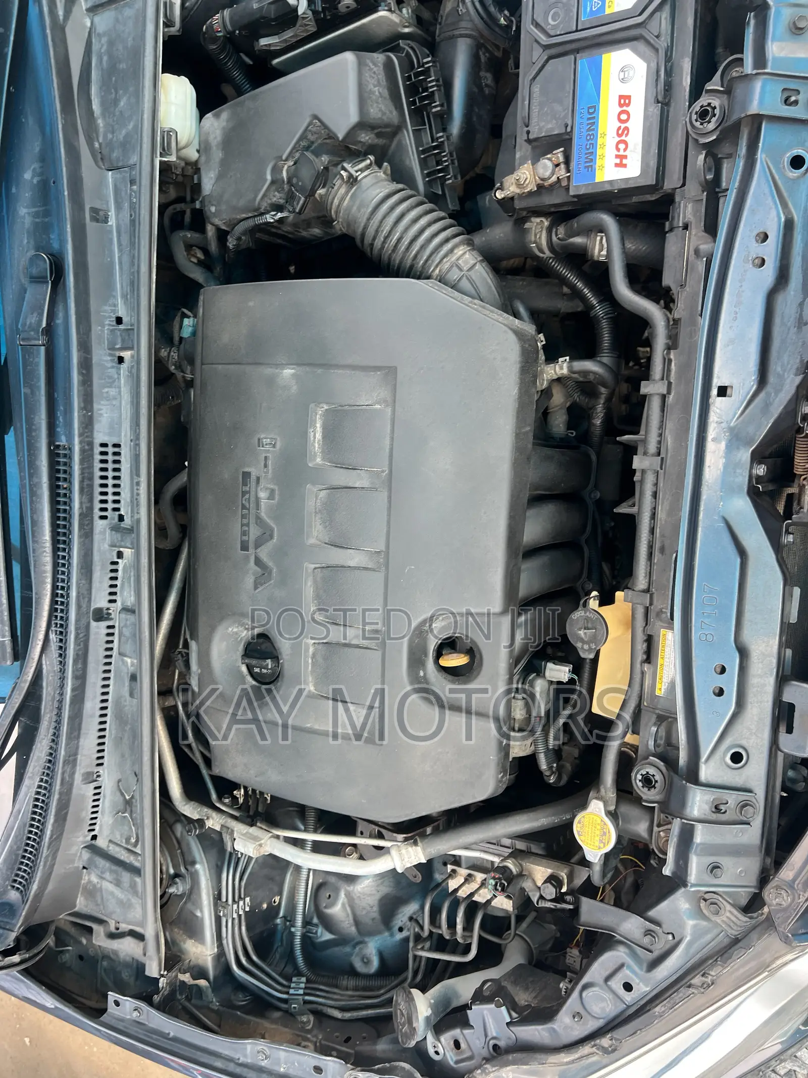 Toyota Corolla LE 4dr Sedan (1.8L 4cyl CVT) 2015 Gray