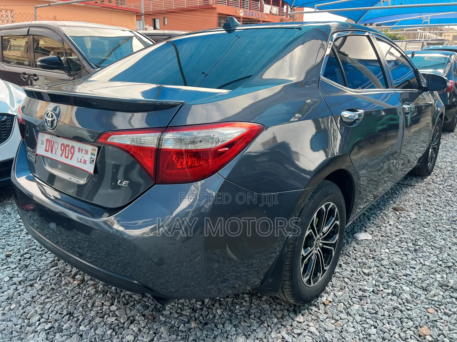 Toyota Corolla LE 4dr Sedan (1.8L 4cyl CVT) 2015 Gray