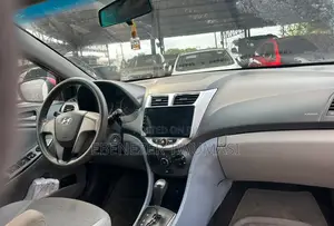 Hyundai Accent SE Sedan 2016 Red