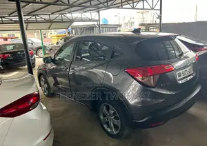 Honda HR-V 4dr SUV (1.5L 4cyl CVT) 2016 Gray
