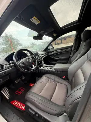 Honda Accord Touring 2.0T 2018 White