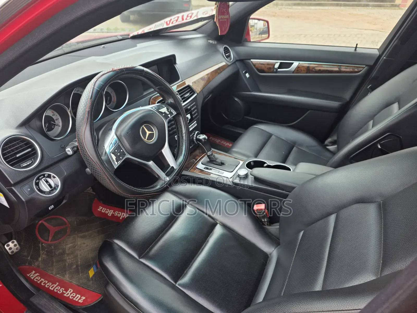 Mercedes-Benz C250 2013 Red