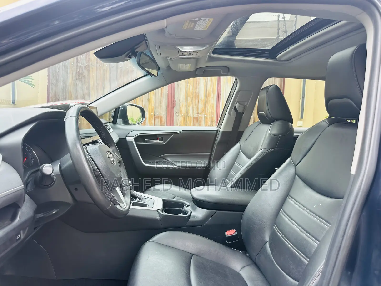 Toyota RAV4 XLE Premium AWD 2023 Blue