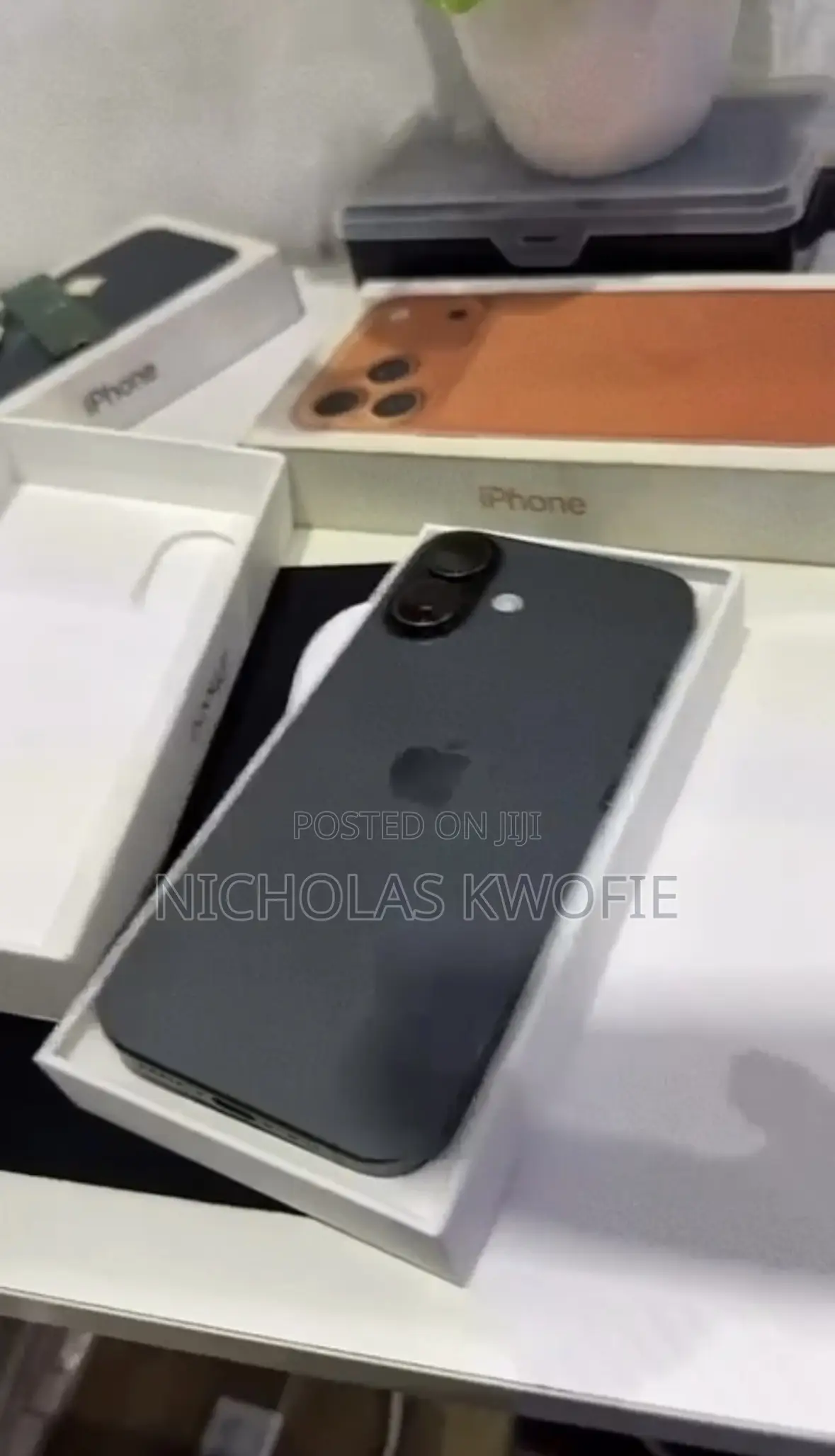 New Apple iPhone 17 256 GB Black