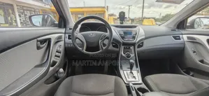Hyundai Elantra Limited Sedan FWD (1.8L 4cyl 6A) 2013 Blue