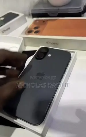 New Apple iPhone 17 256 GB Black