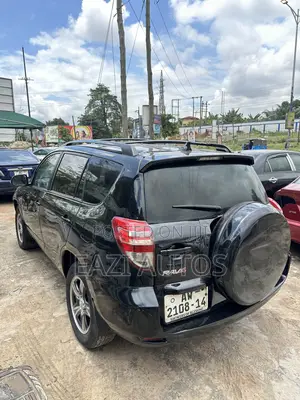 Toyota RAV4 2011 Black