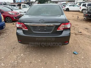 Toyota Corolla 2012 Gray