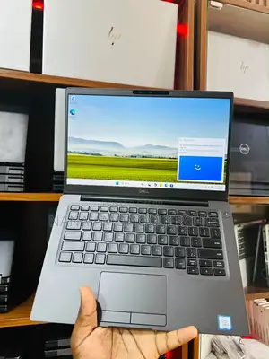 Laptop Dell Latitude 7300 8GB Intel Core i5 SSD 256GB