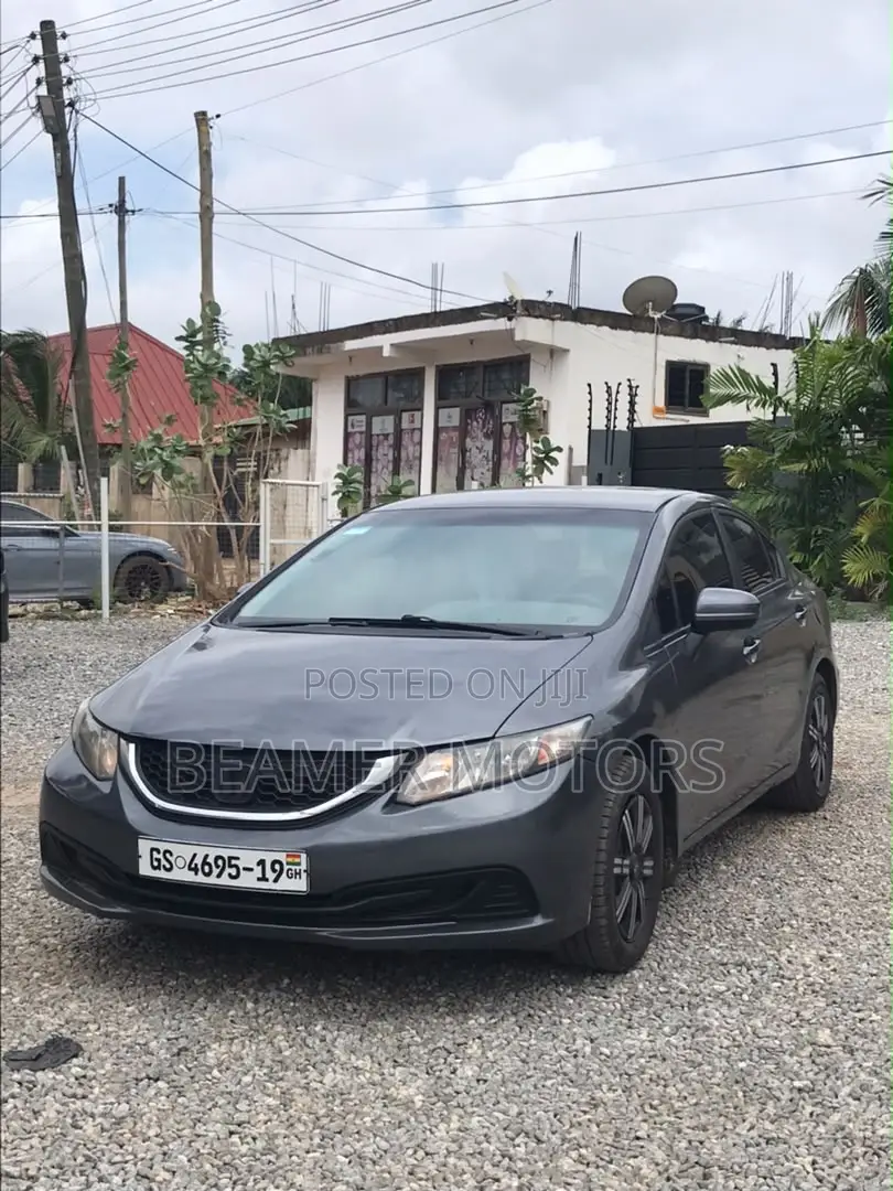 Honda Civic LX 4dr Sedan (1.8L 4cyl CVT) 2014 Gray