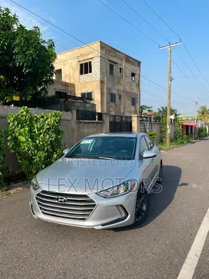 Hyundai Elantra 2017 Silver