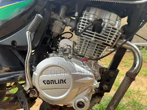 Bajaj Boxer 2021 Black