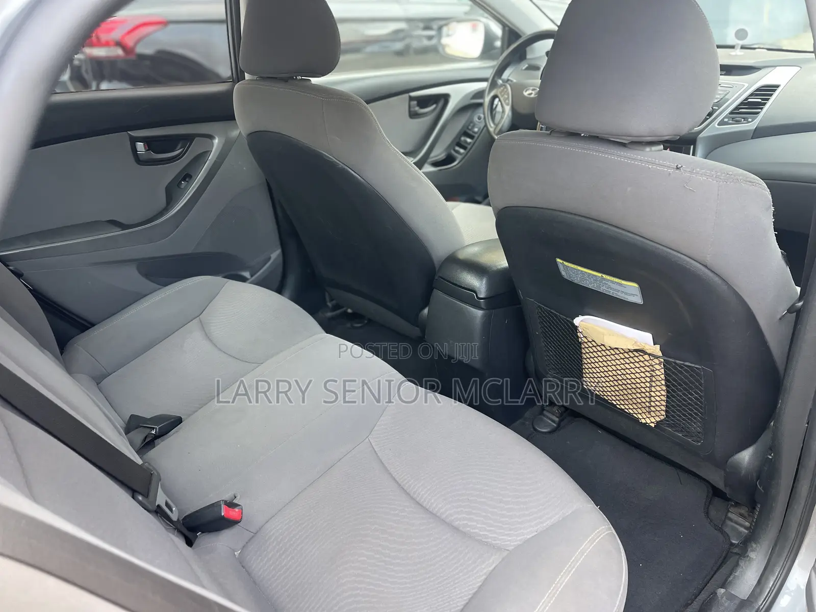 Hyundai Elantra SE Sedan FWD (1.8L 4cyl 6A) 2016 Gray
