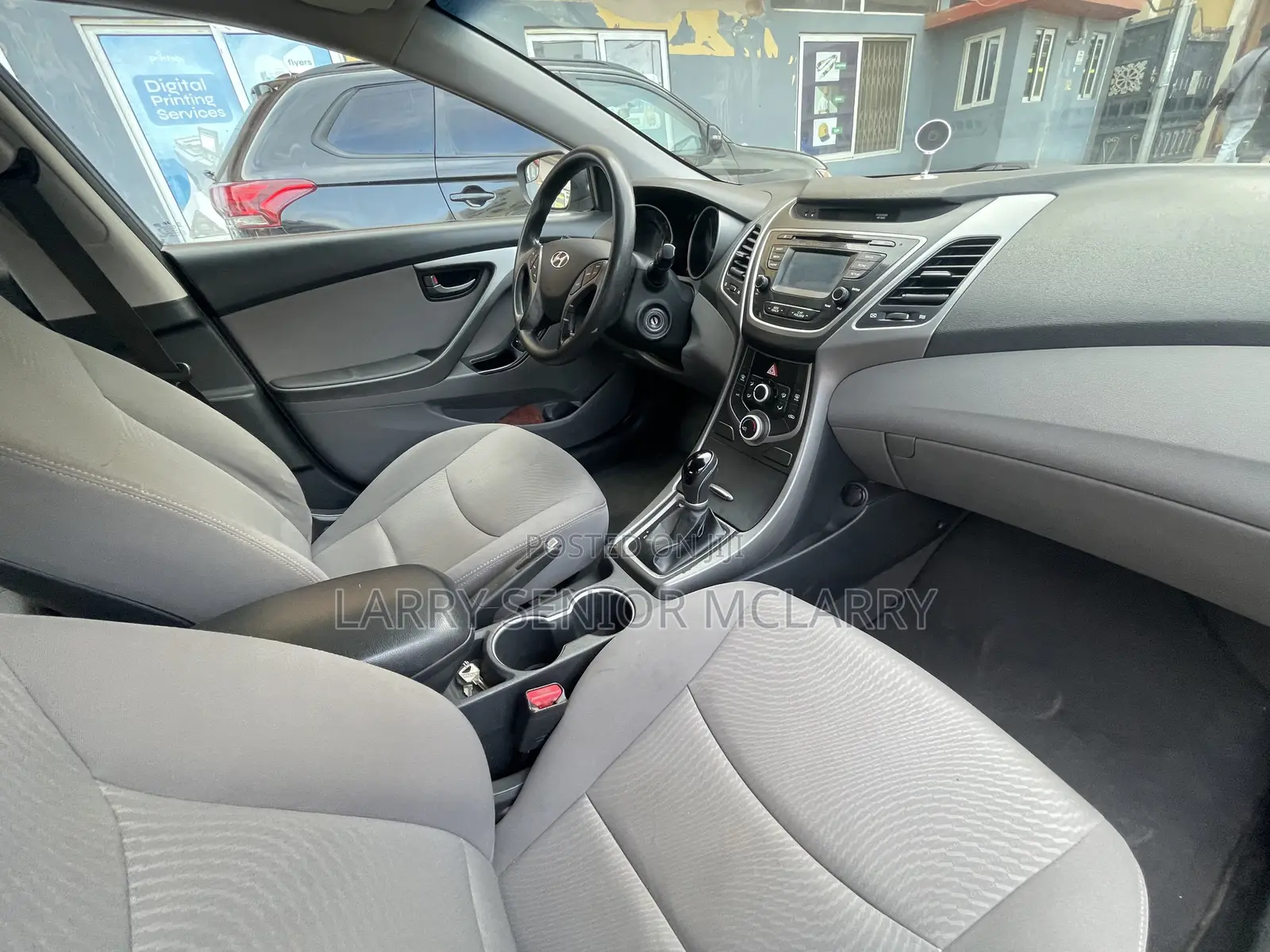 Hyundai Elantra SE Sedan FWD (1.8L 4cyl 6A) 2016 Gray