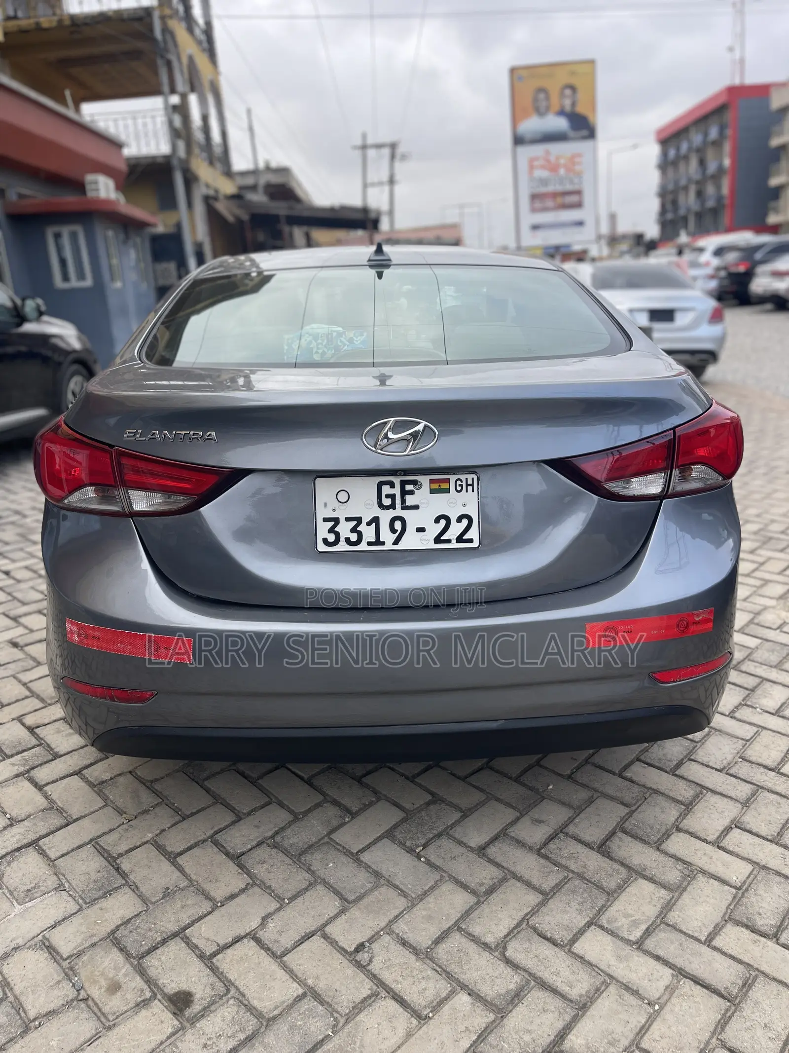 Hyundai Elantra SE Sedan FWD (1.8L 4cyl 6A) 2016 Gray