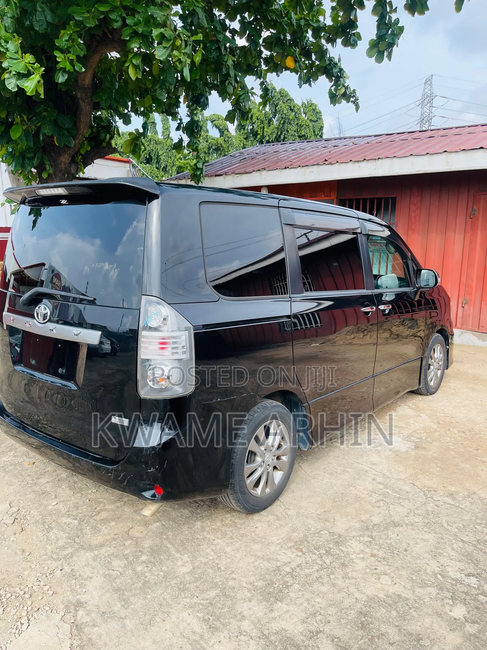 Toyota Voxy ZS Kirameki III 2WD 7-Seater 2013 Black