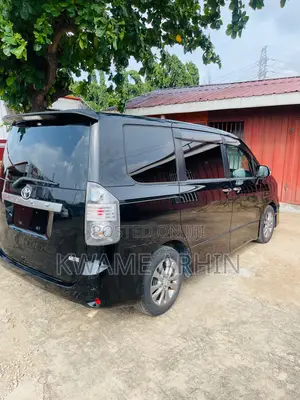 Toyota Voxy ZS Kirameki III 2WD 7-Seater 2013 Black