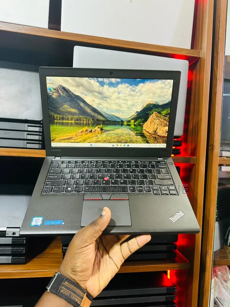 Laptop Lenovo ThinkPad X260 8GB Intel Core i5 SSD 256GB