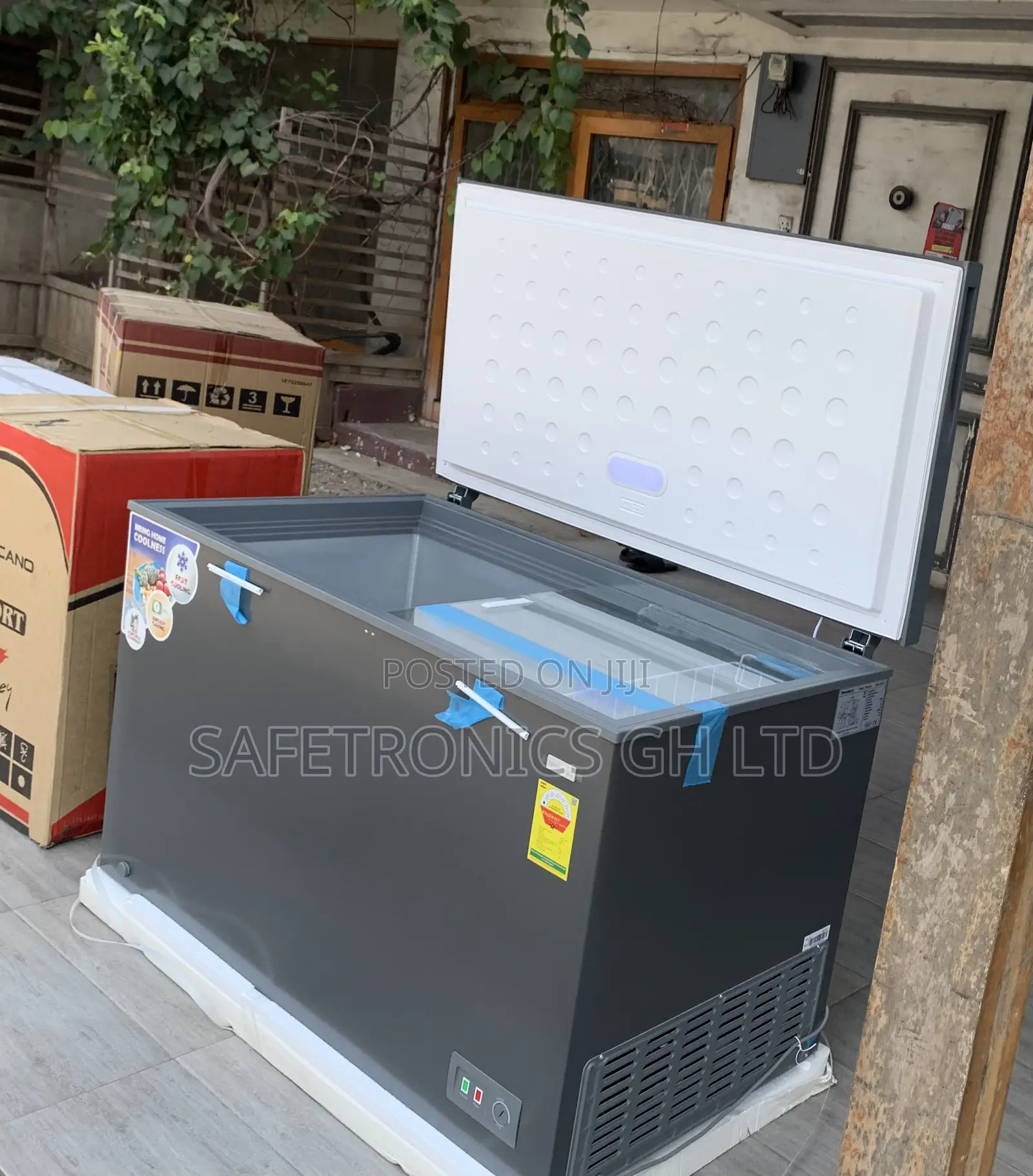 Get Discount on Grey Nasco 380 LTRS Chest Freezer (NAS-420)
