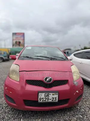 Toyota Vitz 1.0 FWD 3dr 2010 Red
