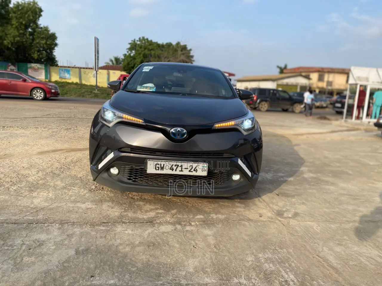 Toyota C-HR XLE Prermium FWD (2.0L 4cyl 2AM) 2018 Gray