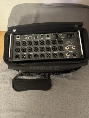 Behringer XR18