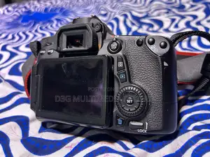 Canon EOS 70D Body Only