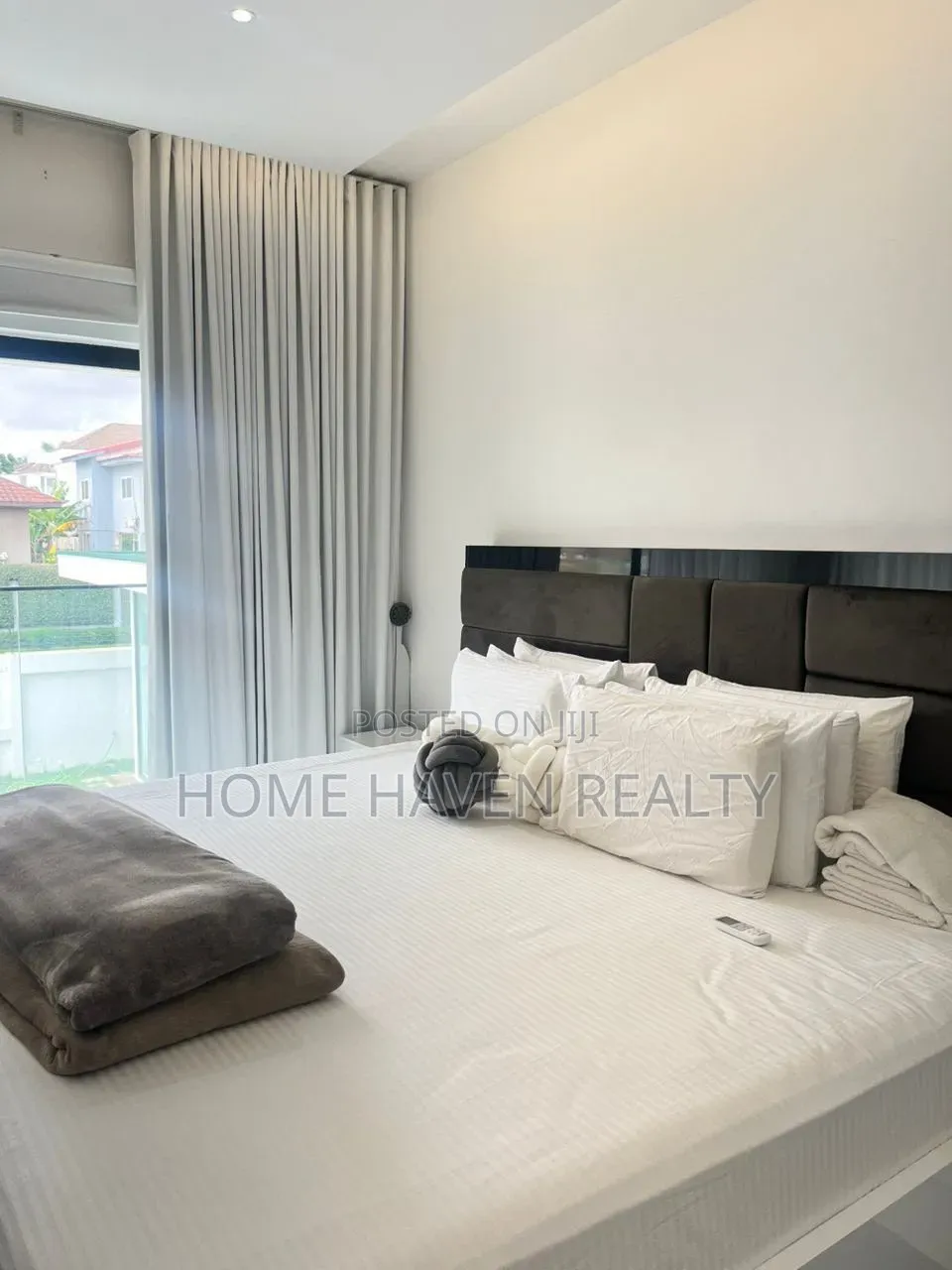 5bdrm House in Airport Hills for sale