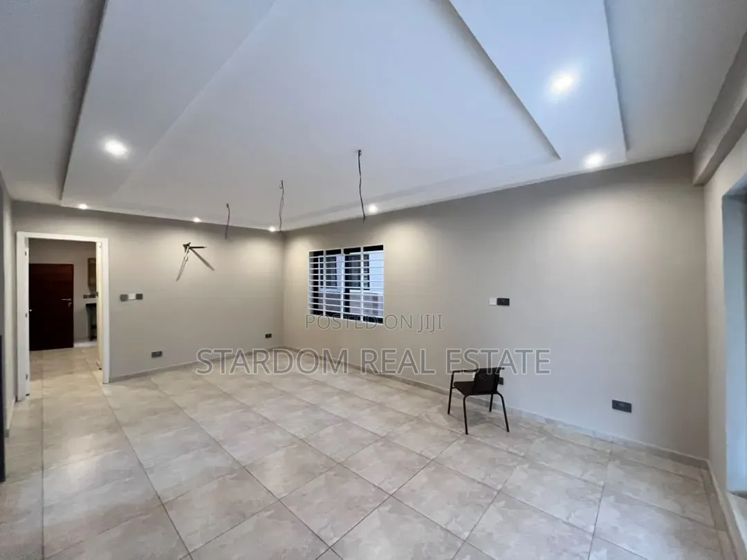 3bdrm Duplex in Oyarifa, Ghana Flag for rent