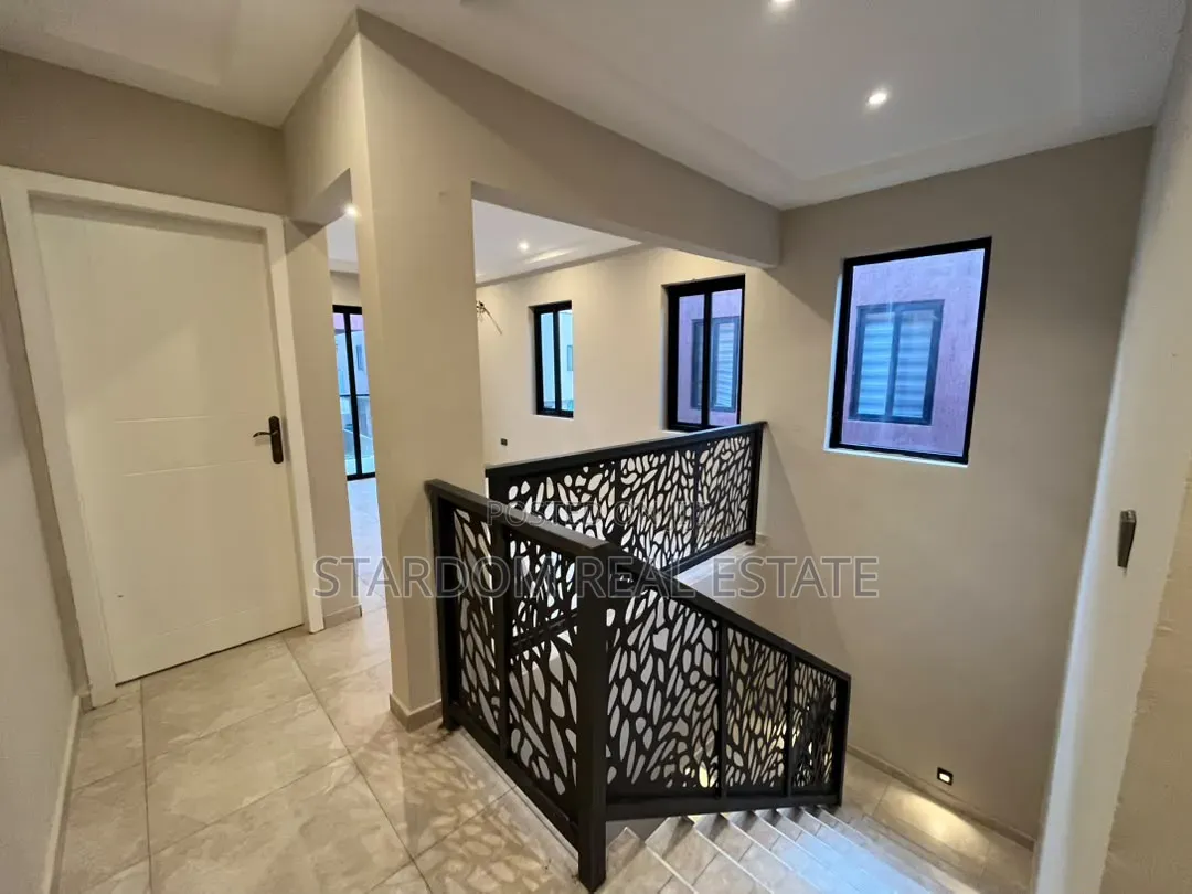 3bdrm Duplex in Oyarifa, Ghana Flag for rent