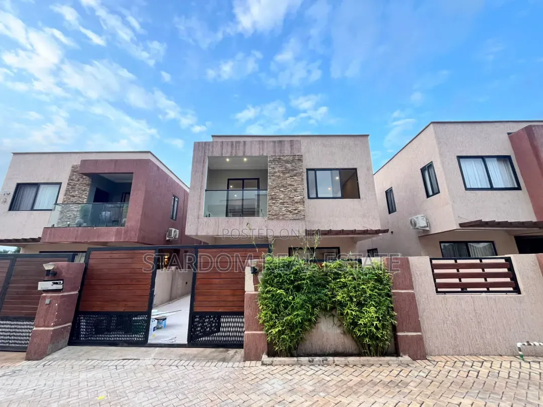 3bdrm Duplex in Oyarifa, Ghana Flag for rent