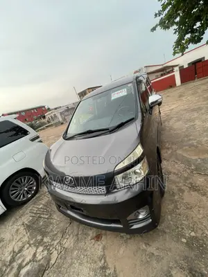 Toyota Voxy ZS Kirameki II 4WD 7-Seater 2012 Gray