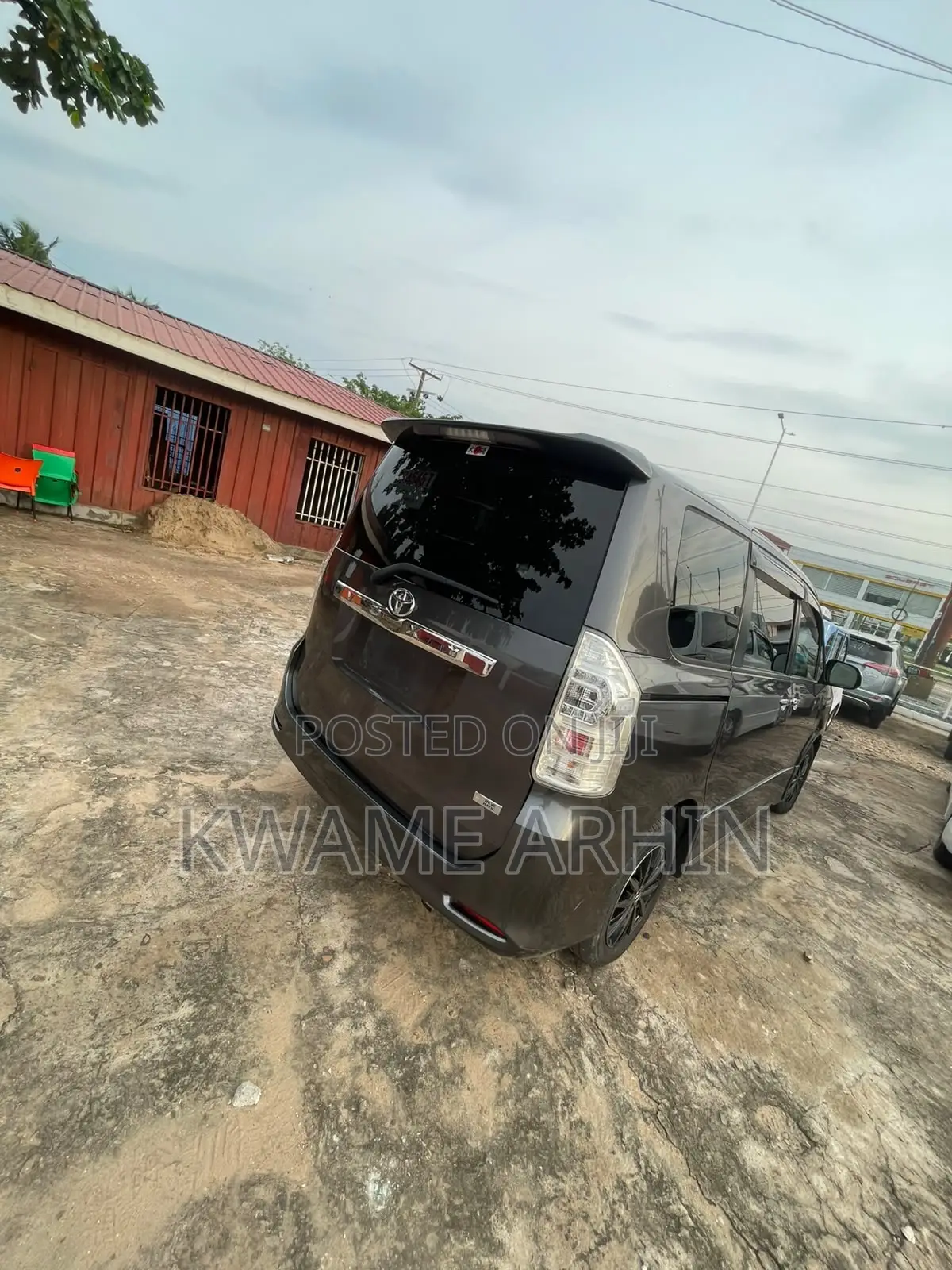 Toyota Voxy ZS Kirameki II 4WD 7-Seater 2012 Gray