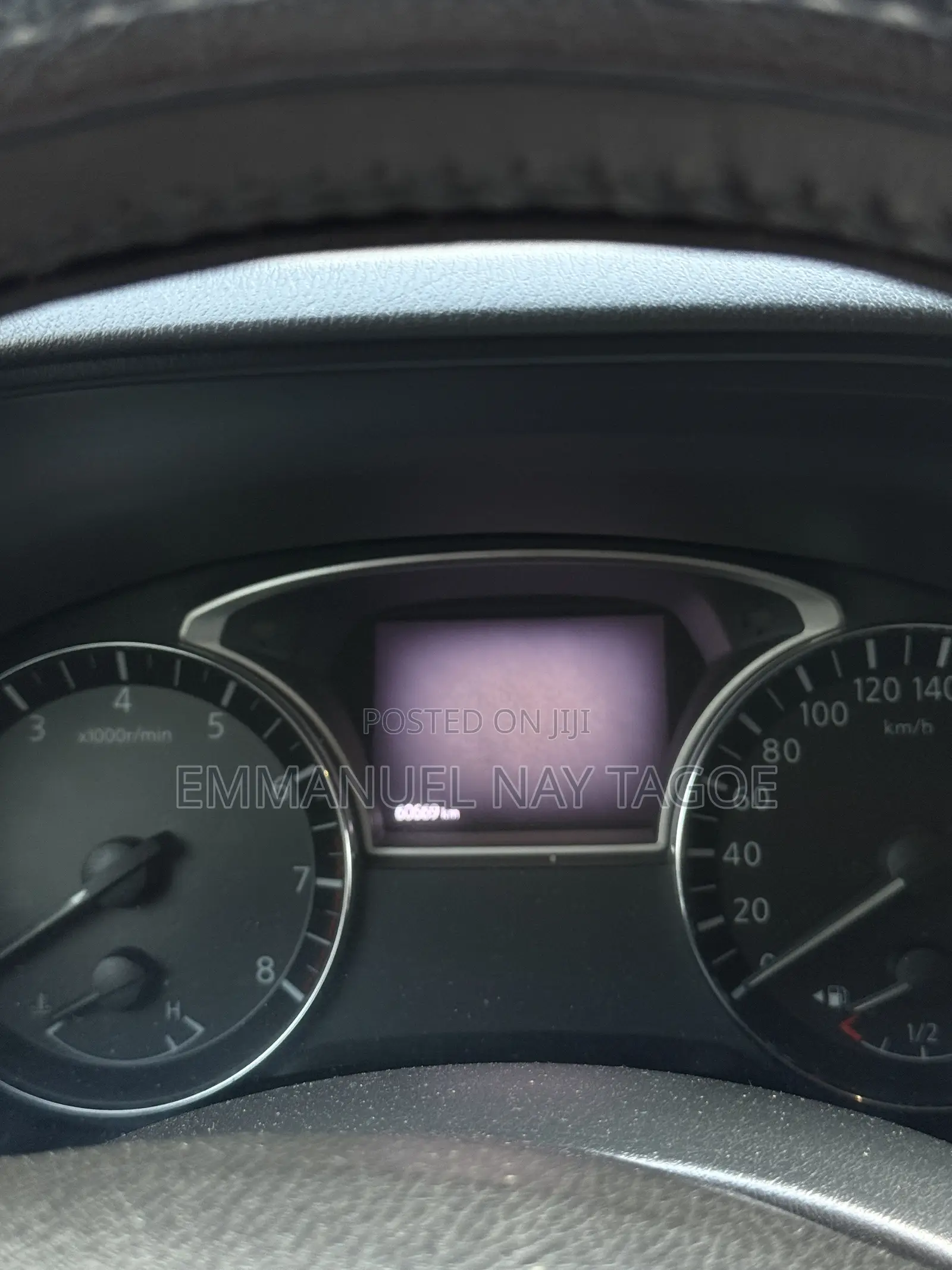 Nissan Pathfinder SV 2018 Gray