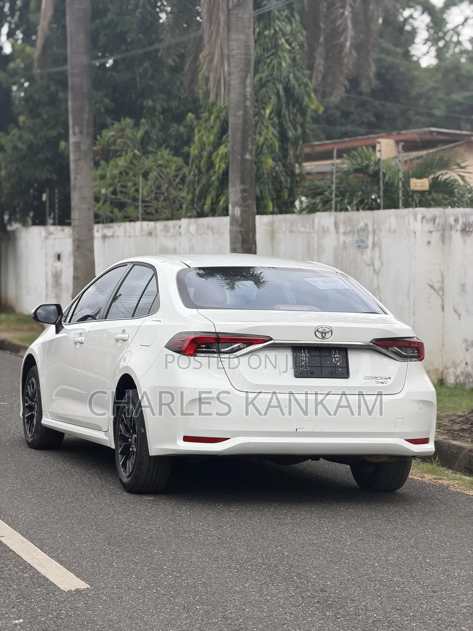 Toyota Corolla LE 2024 White