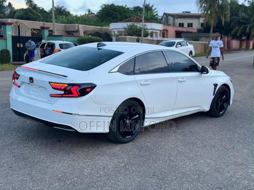 Honda Accord Sport 2018 White
