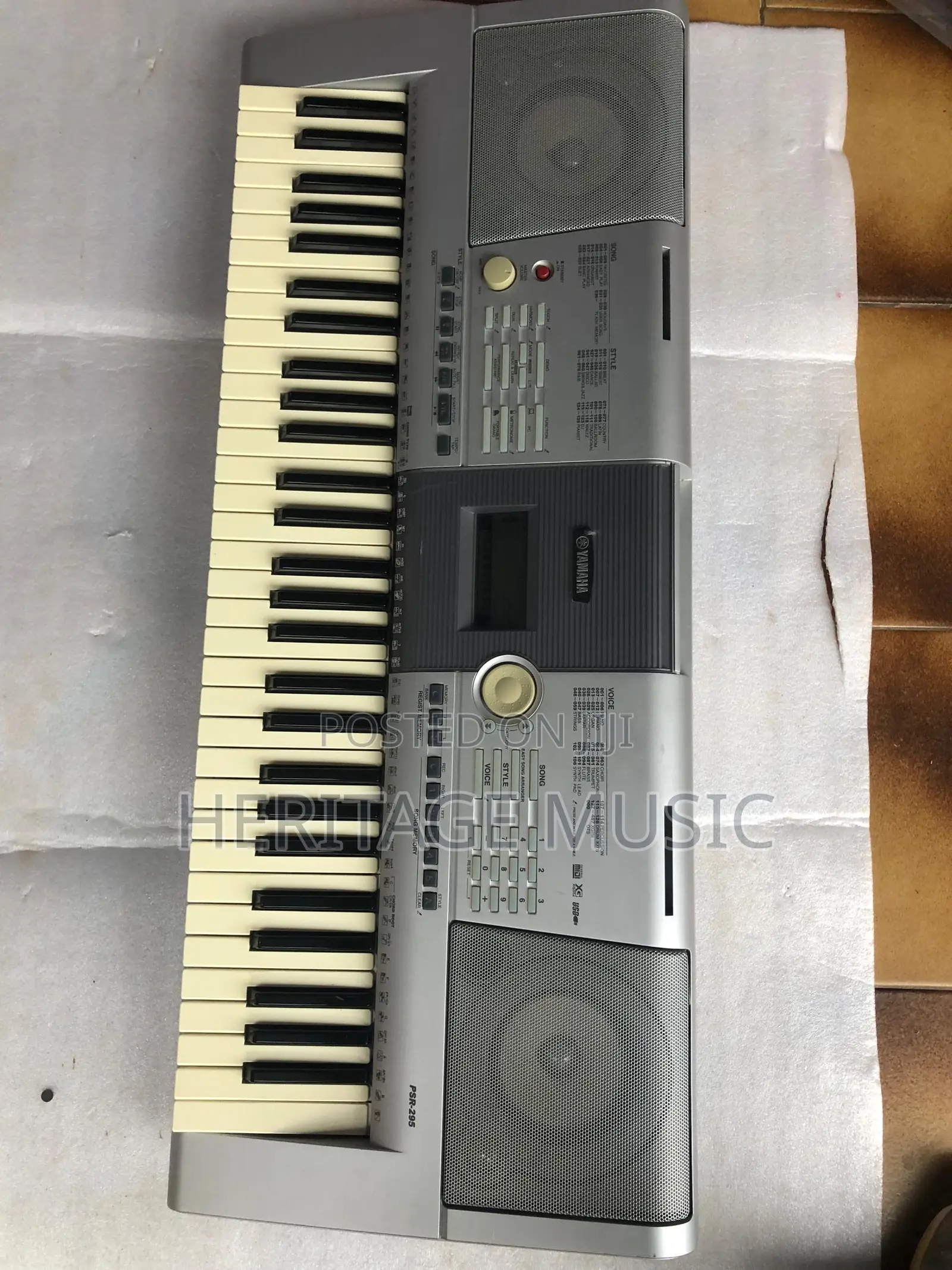 Yamaha E295