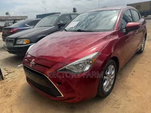 Toyota Yaris iA 1.5 FWD 2018 Burgundy