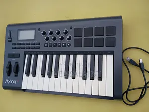 M Audio Axion 25 8pads Midi/USB Controller
