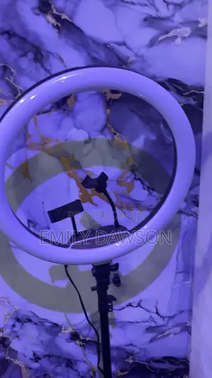 Ring Light ( 18 Inches)