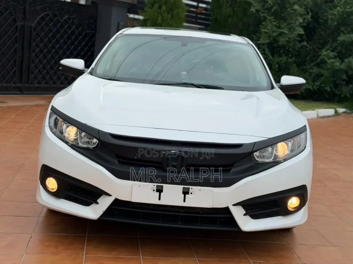 Honda Civic Sport 4dr Hatchback (1.5L 4cyl) 2017 White