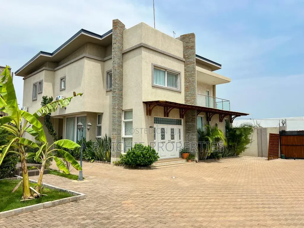 Furnished 4bdrm Townhouse / Terrace in Ab Richie Properties, Tseaddo
