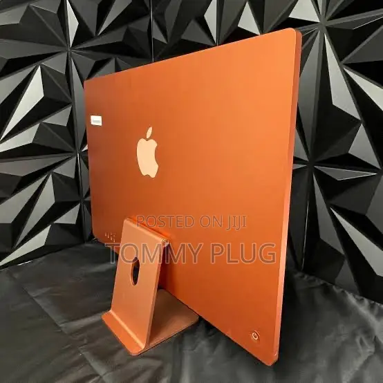 New Desktop Computer Apple iMac 8GB Intel Core i5 SSD 256GB